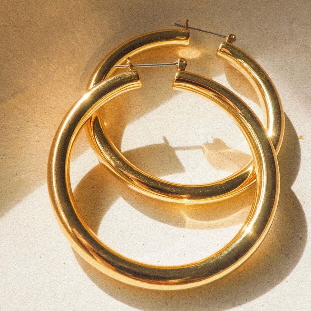 Luv Aj Best Seller Amalfi Tube Hoop Earrings in Gold NWT - Picture 4 of 6